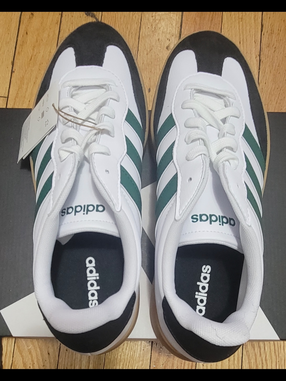 Adidas Men’s White & Green Classic Leather Sneakers - Picture 2 of 8